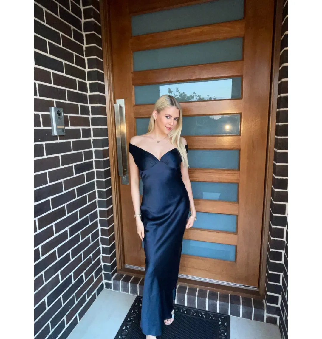 Natalie Rolt Bridget Maxi Dress in Navy Size 1 / AU 8 for rent on The Volte - main image