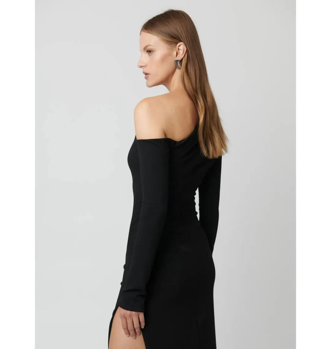 Effie Kats Cayley Gown in Black Size XS / AU 6 for rent on The Volte - main image