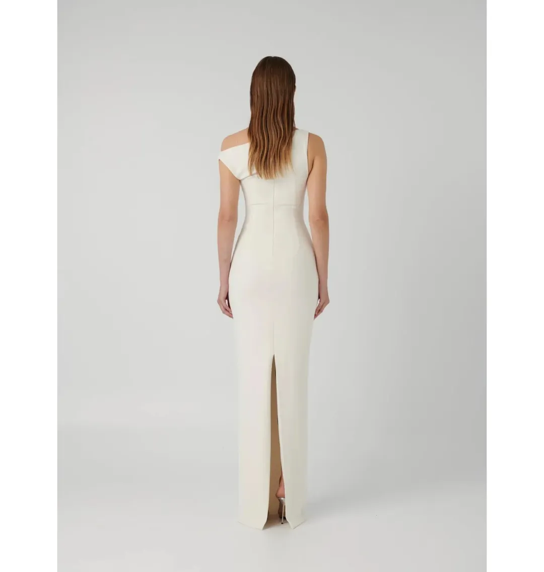 Effie Kats Inaya Gown In Ivory Size AU 8 for rent on The Volte - main image