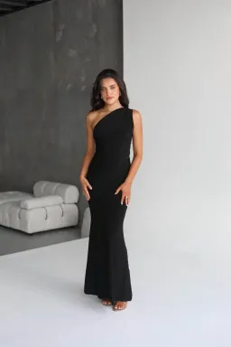 Natalie Rolt Fabienne Gown Black Size 1 / AU 8 for rent on The Volte - image 1