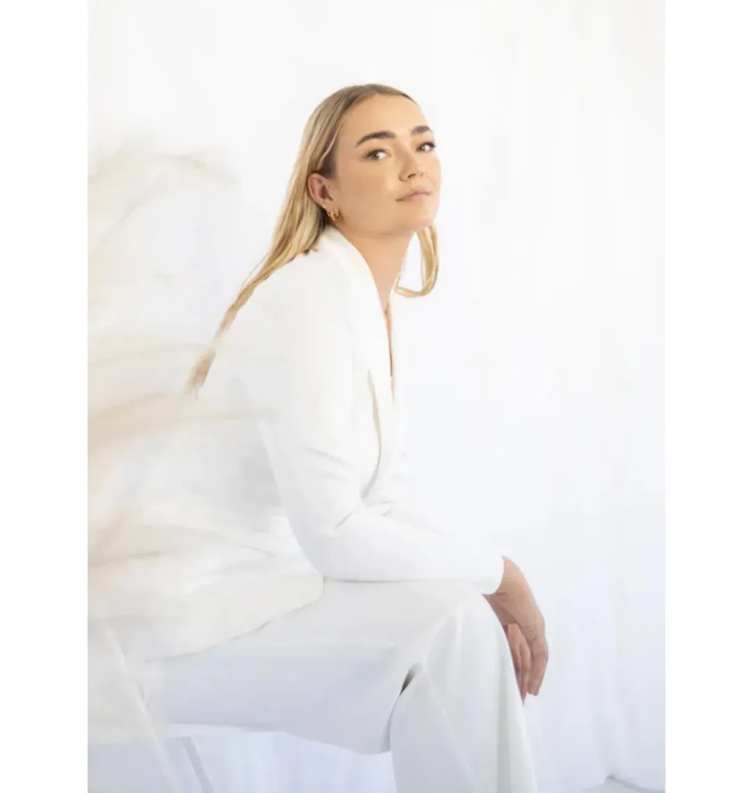 Sheike Yours Truly Two-Piece Suit White Size 8 for rent on The Volte - main image