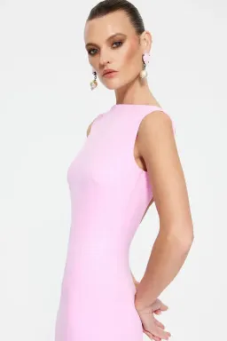 Effie Kats Verona Gown In Taffy Pink Size S/Au 8  for rent on The Volte - image 4