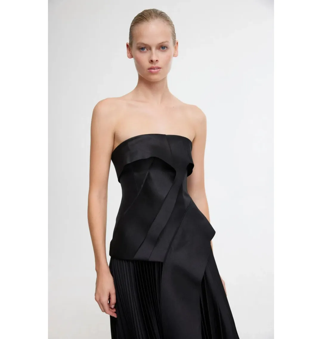 Acler Hammil Midi Dress Black Size AU 8 for rent on The Volte - main image