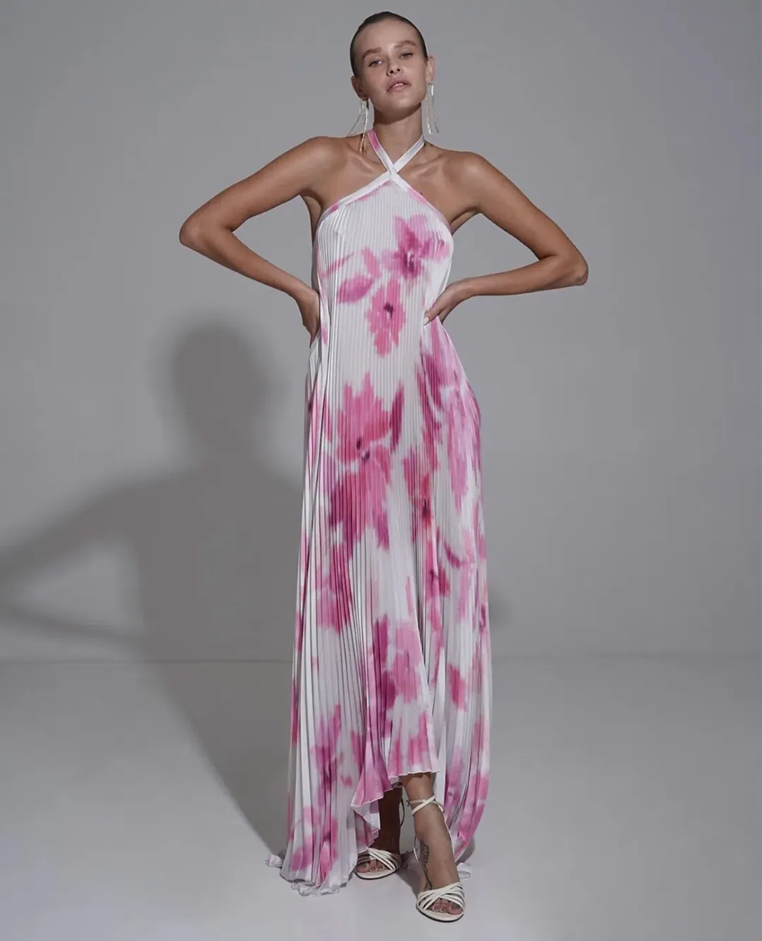 L'Idee Deesse Gown Jardin Pink Floral Print Size 12 for rent on The Volte - main image