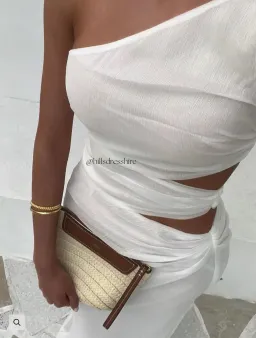  Lexi Aurea Dress White Size 6 for rent on The Volte - image 2