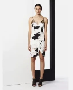 Shona Joy The Divided Cocktail Mini Dress Floral Size AU 8  for rent on The Volte - image 1