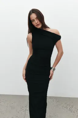 Bayse Azora Maxi Dress Black Size S / AU 8 for rent on The Volte - image 4