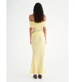 Benni Nico Off Shoulder Maxi Dress Yellow Size 6 for rent on The Volte - image 3
