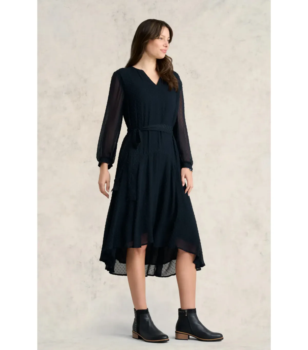 Blue Illusion Clip Ink Georgette Dress Navy Size 14/L for rent on The Volte - main image