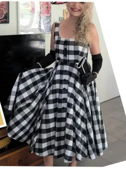 Muse Sleeveless Midi Dress Black and White Size 10 for rent on The Volte - image 1