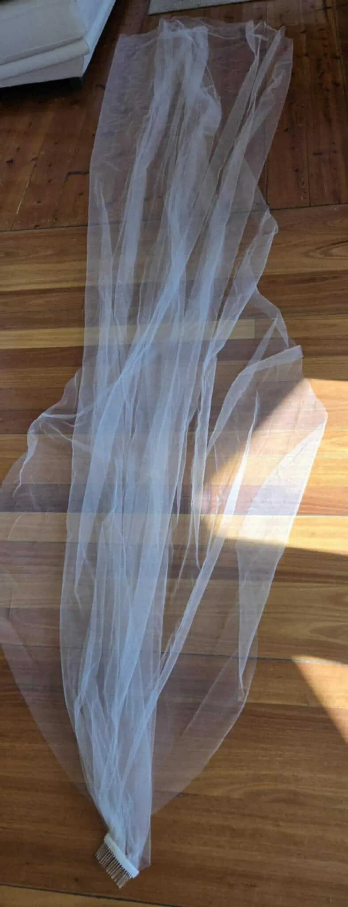 Monique Lhuillier Bridal Veil White for rent on The Volte - main image