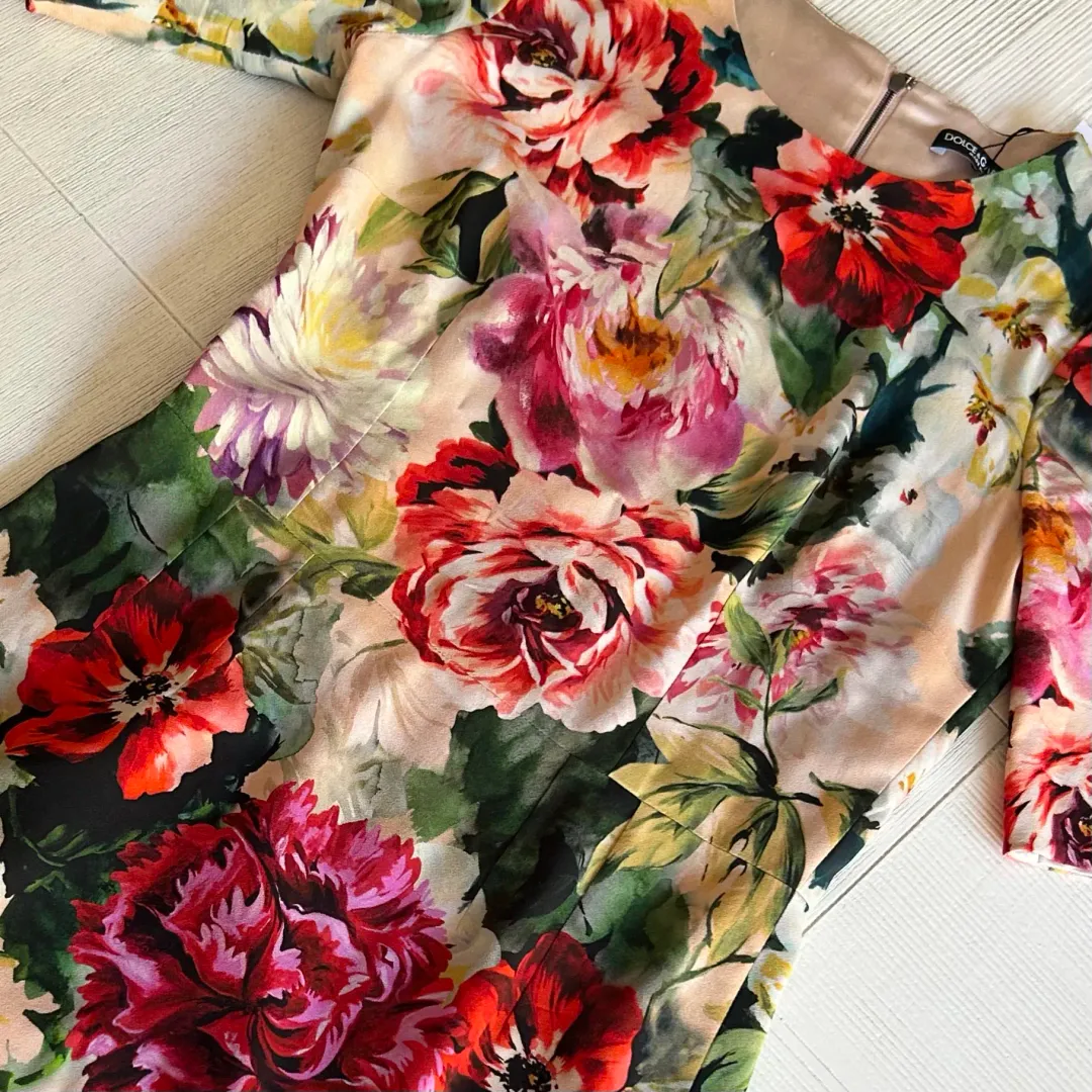 DOLCE & GABBANA Dress Size 8 for rent on The Volte - main image