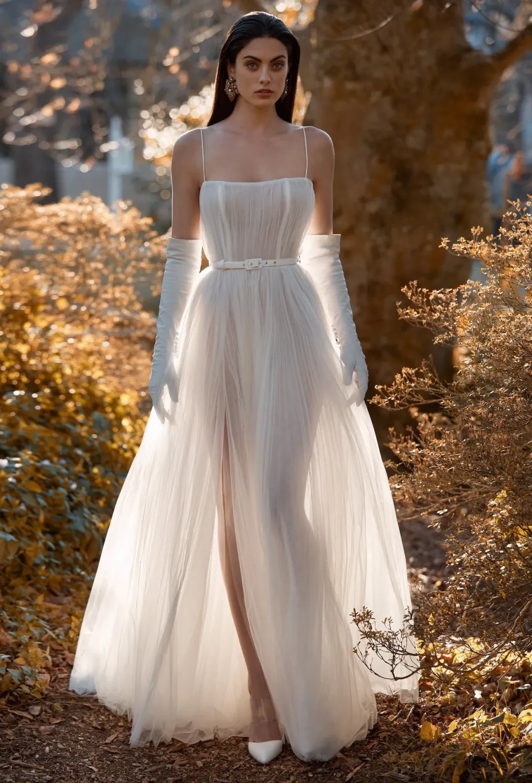 Leah Da Gloria Harley Gown White Size 10 for rent on The Volte - main image