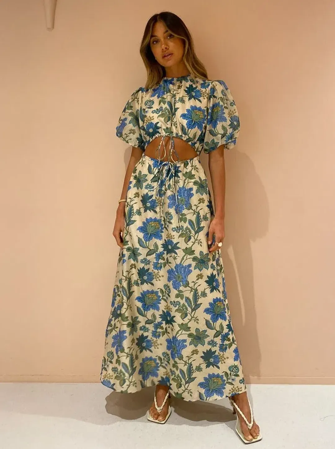 Sir the Label Celia Puff Sleeve Midi Dress in Blue Floral Alexandre Print Size 0 (AU 6) for rent on The Volte - main image