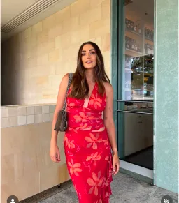 Benni Penelope Maxi Dress in Hibiscus Floral Size 8 for rent on The Volte - image 7