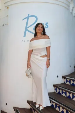 Benni Nico Off Shoulder Maxi Dress White Size S / AU 8 for rent on The Volte - image 5