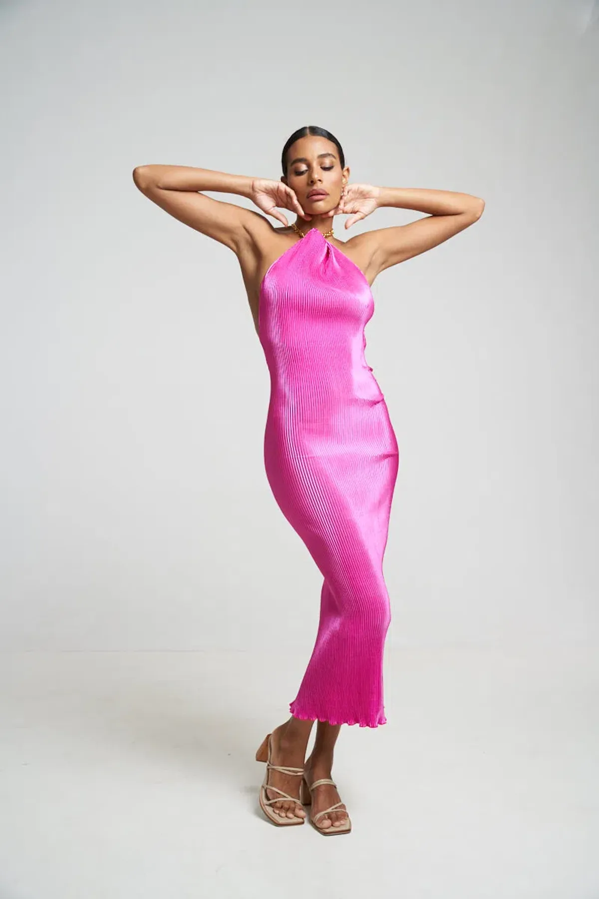 L'Idee Klum Chain Gown in Flamingo Pink Size 8 for rent on The Volte - main image