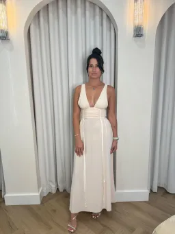 Bec & Bridge Gwen Maxi Dress Shell Size M / AU 10 for rent on The Volte - image 1