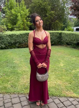 Deconduarte Custom Griselda Glitter Wine Size 8 for rent on The Volte - image 1