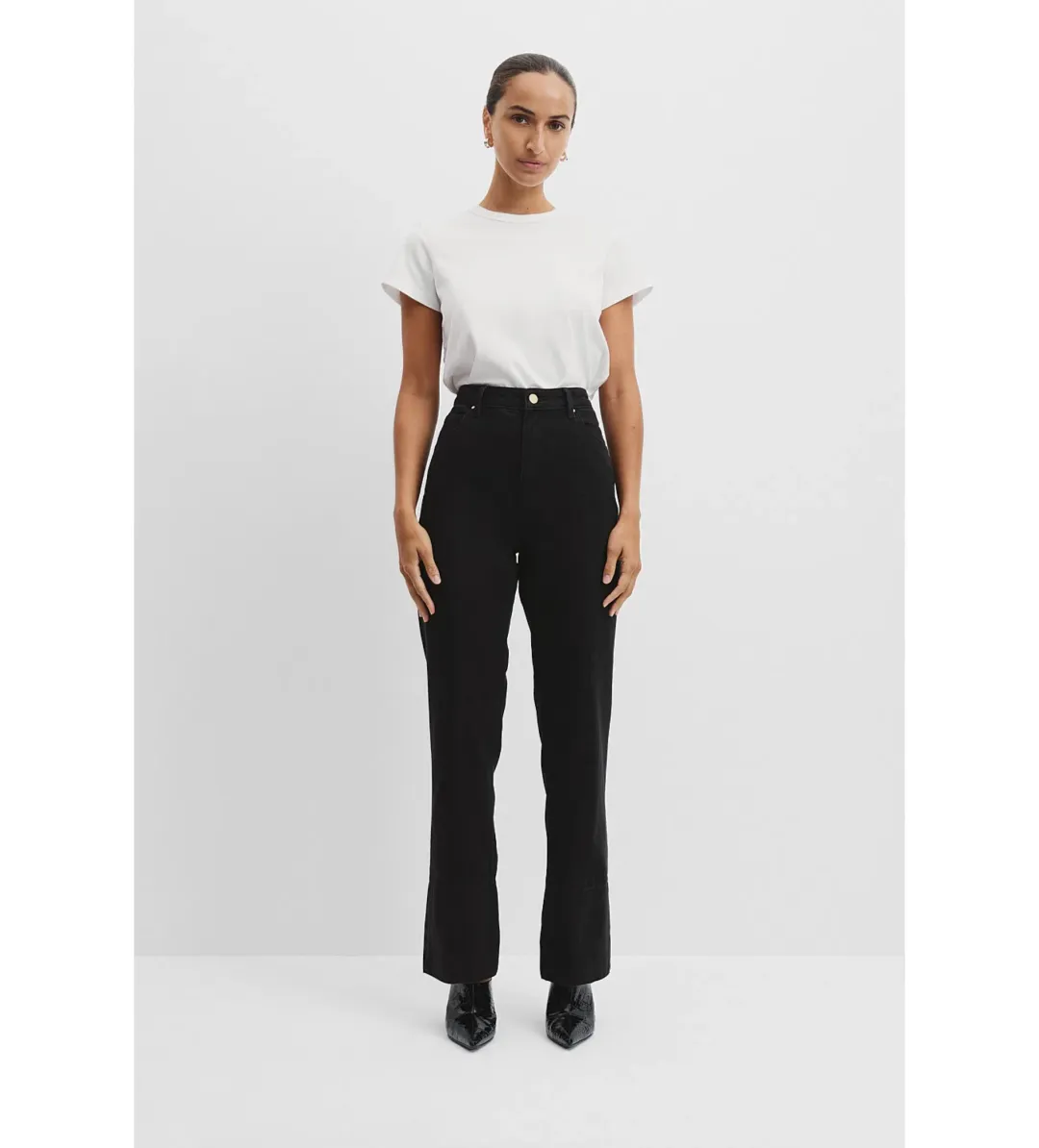 Country Road Cigarette Jean Black Size AU 6 for rent on The Volte - main image