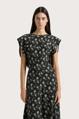 Faithfull Paloma Maxi Black Floral AU Size 8 for rent on The Volte - image 5