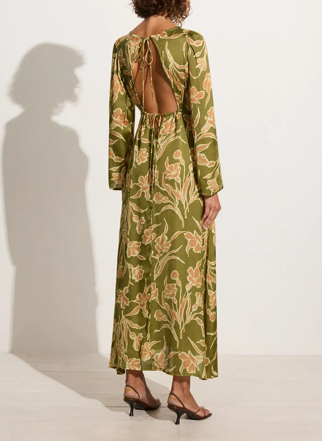 Faithfull Da Cova Maxi Green Floral Size 8 for rent on The Volte - main image