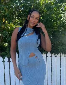 Henne Romee Set- Cloud Blue- Size 6 for rent on The Volte - image 1