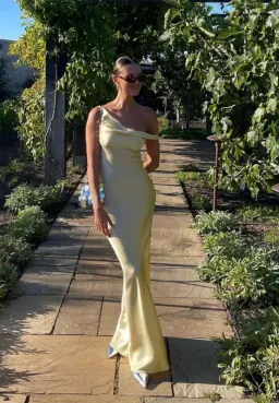 Natalie Rolt Monika Gown Butter Yellow Size 10 for rent on The Volte - image 3