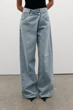  Bayse  Palace Fold Waist Jean Oakland Blue Size 8 for rent on The Volte - image 3