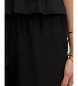 Oxford Minty Cargo Pants Black Size 8 for rent on The Volte - image 5