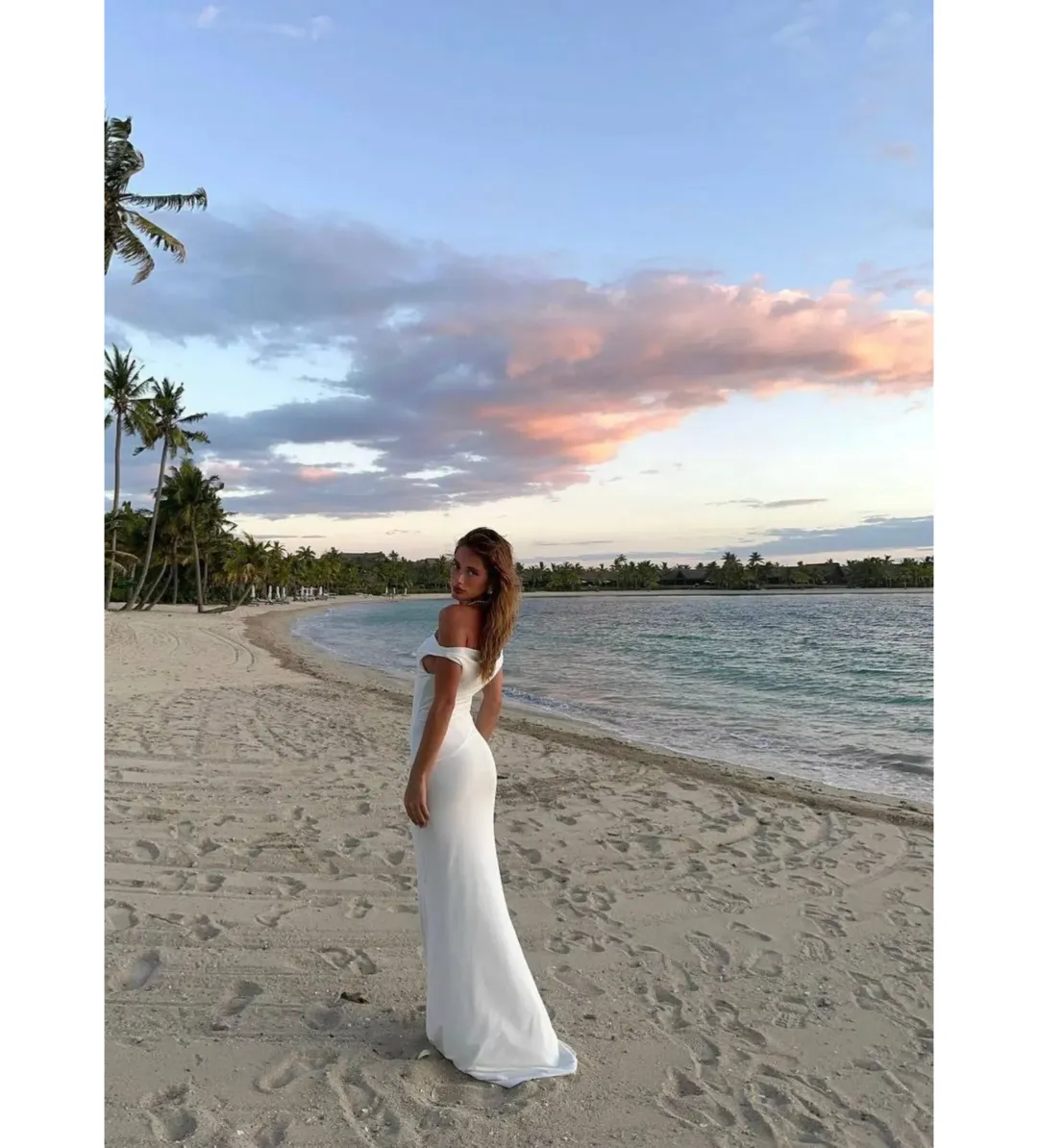 Natalie Rolt Bettina Gown White Size 1/AU 8 for rent on The Volte - main image