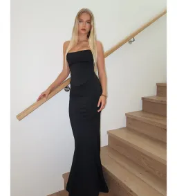 HNTR the label Louie Gown Noir Size M/AU 10 for rent on The Volte - image 1