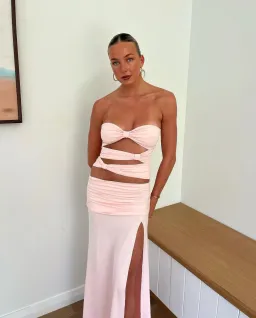 Mode Mila Ribbon Remi Set Pink Size AU 8 for rent on The Volte - image 1