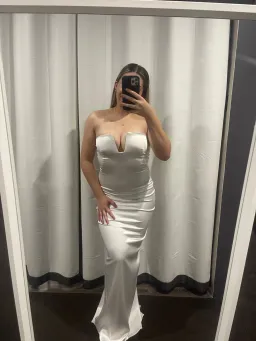 Natalie Rolt Cherie Gown White Size 1/AU 8 for rent on The Volte - image 1