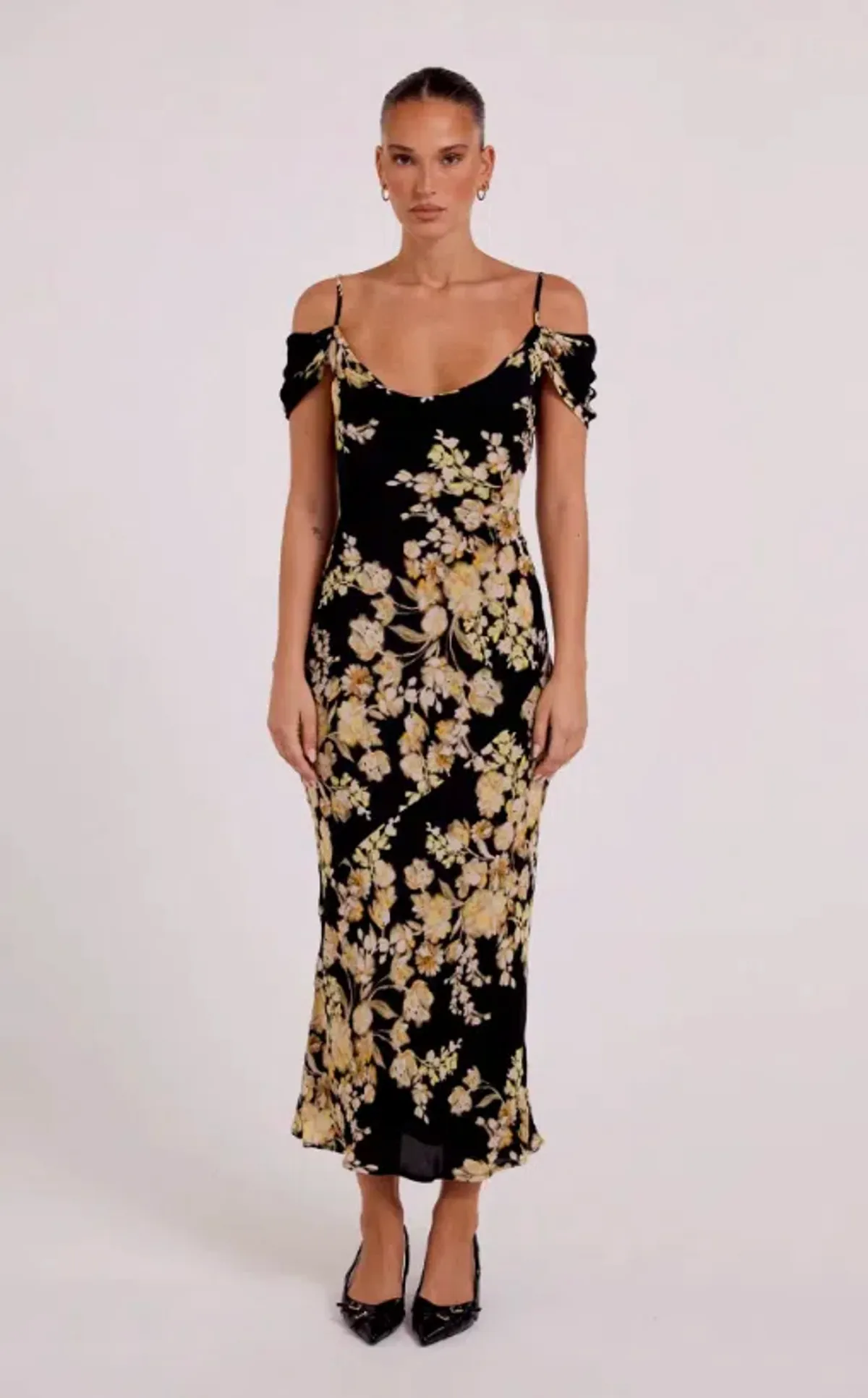 Isabelle Quinn Wren Maxi Dress Freesia Print Size 6 for rent on The Volte - main image
