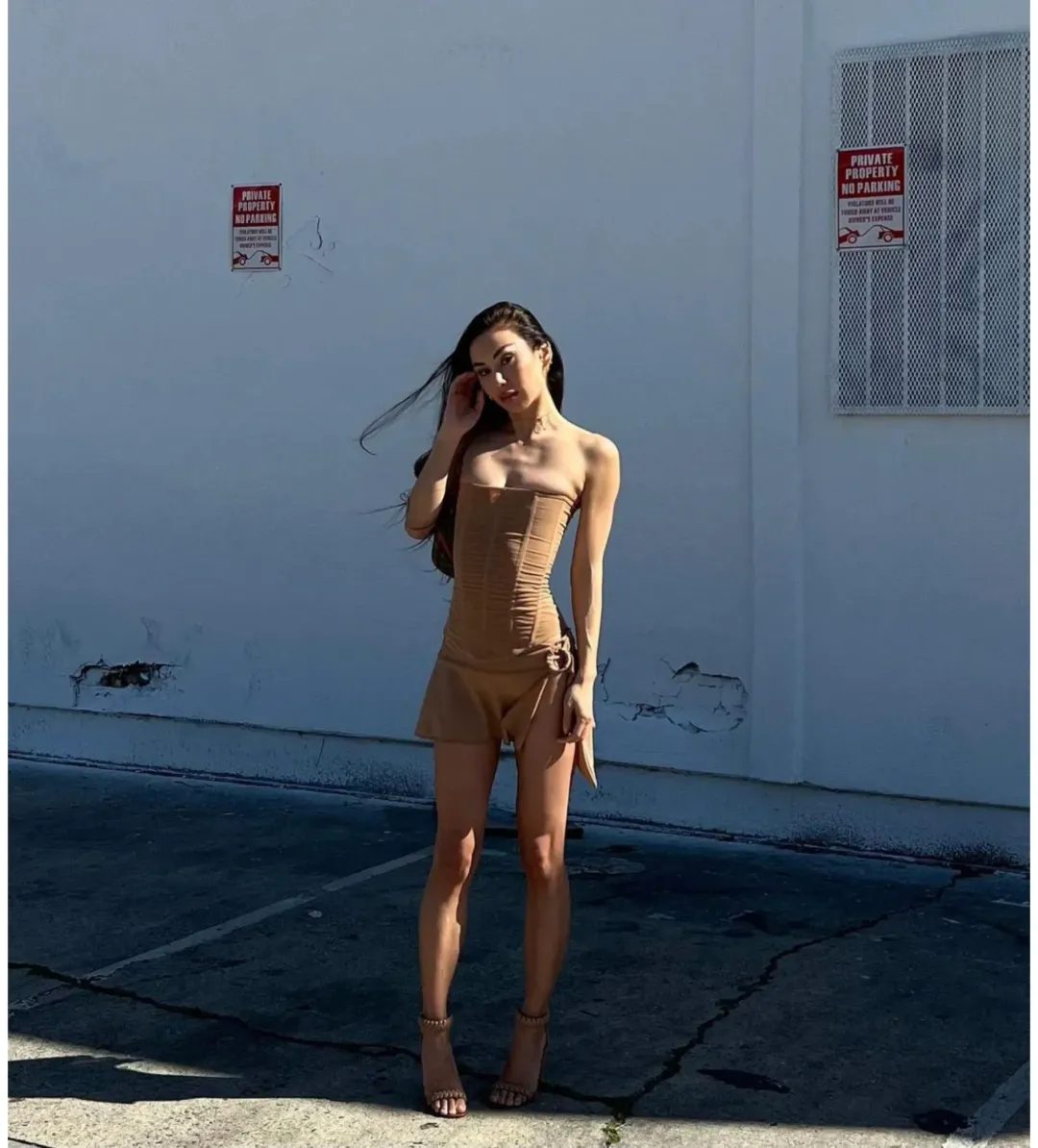 Are You Am I Nude Sunniva Set Size AU 6 to 8 for rent on The Volte - main image