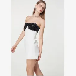 Par Violet Romantica Dress White Size 6 for rent on The Volte - image 1