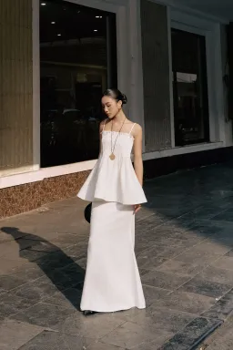 Justin Tong  Skirt Ivory Size 10  for rent on The Volte - image 4