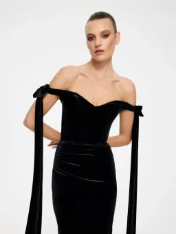 Effie Kats Ginger Gown in Black Velvet Size 10  for rent on The Volte - image 2