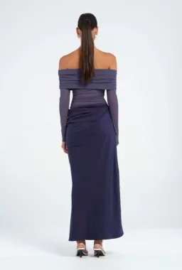 Benni Yasmin Off Shoulder Dress in Navy Size 6 for rent on The Volte - image 4