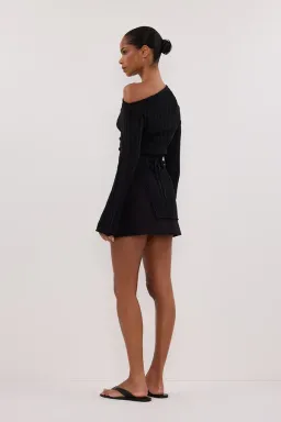 Dissh Soho Skort  Black Size 10 for rent on The Volte - image 3