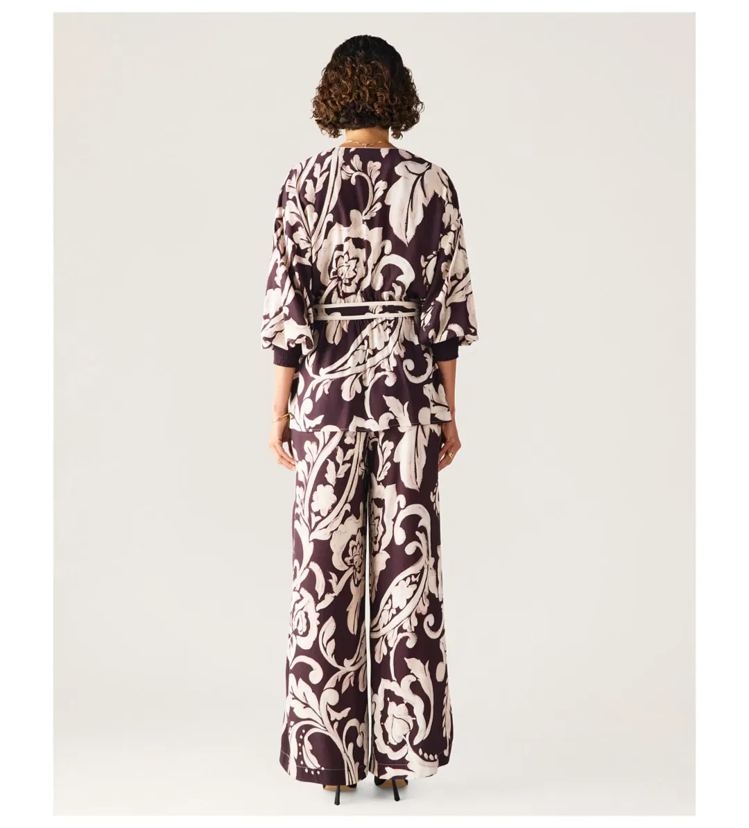 MOS The Label Seraphine Pants Multi Floral Size 12/L for rent on The Volte - main image