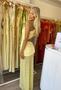 Deconduarte Paridiso Maxi Dress Yellow Size XS/6 for rent on The Volte - image 8