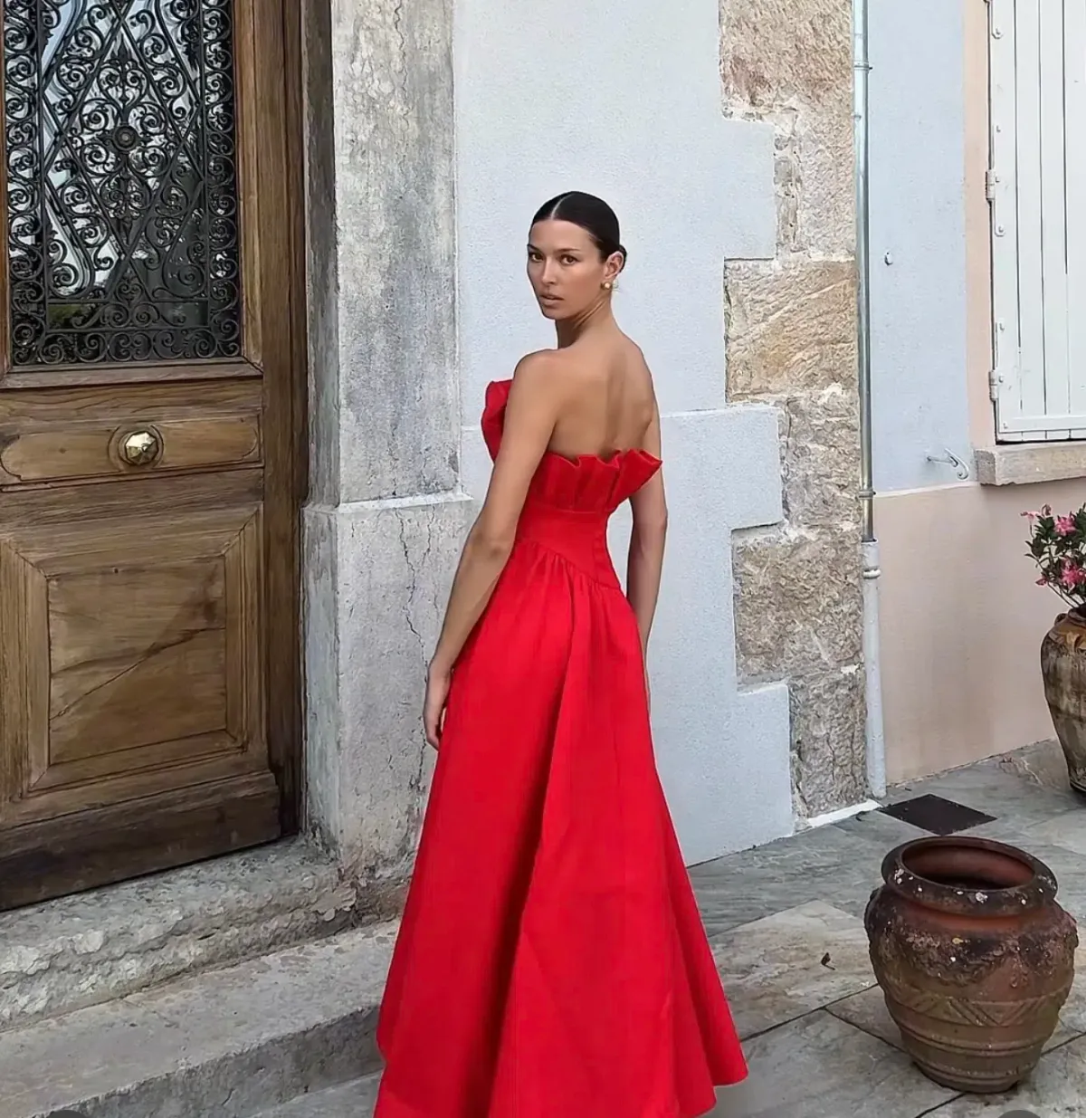 Elliatt Laurel Sleeveless Maxi Dress Red Size 8 for rent on The Volte - main image