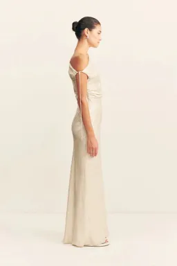 Shona Joy Calder Gathered Maxi Dress Bubbly Size 12 for rent on The Volte - image 3