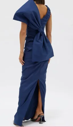Rachel Gilbert Zora Gown in Stretch Taffeta Size 8 for rent on The Volte - image 2