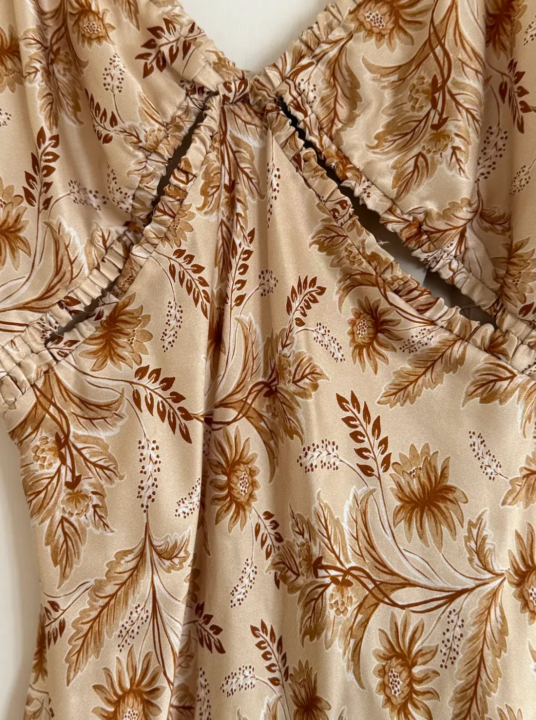 Bec & Bridge Fleetwood Midi Dress Cream Floral Size 8 for rent on The Volte - main image