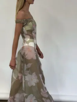 By Nicola Clementine Maxi Dress in Peppermint Floral Size 12 for rent on The Volte - image 3