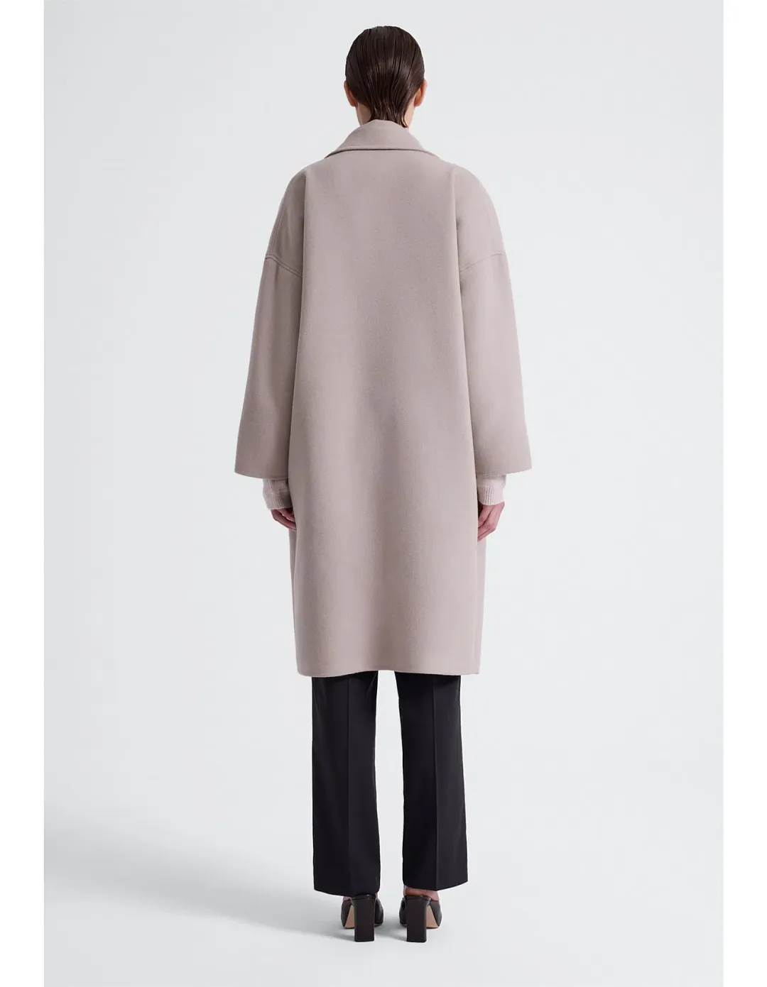 Jac + Jack Mega Coat Light Beige Size 8 for rent on The Volte - main image