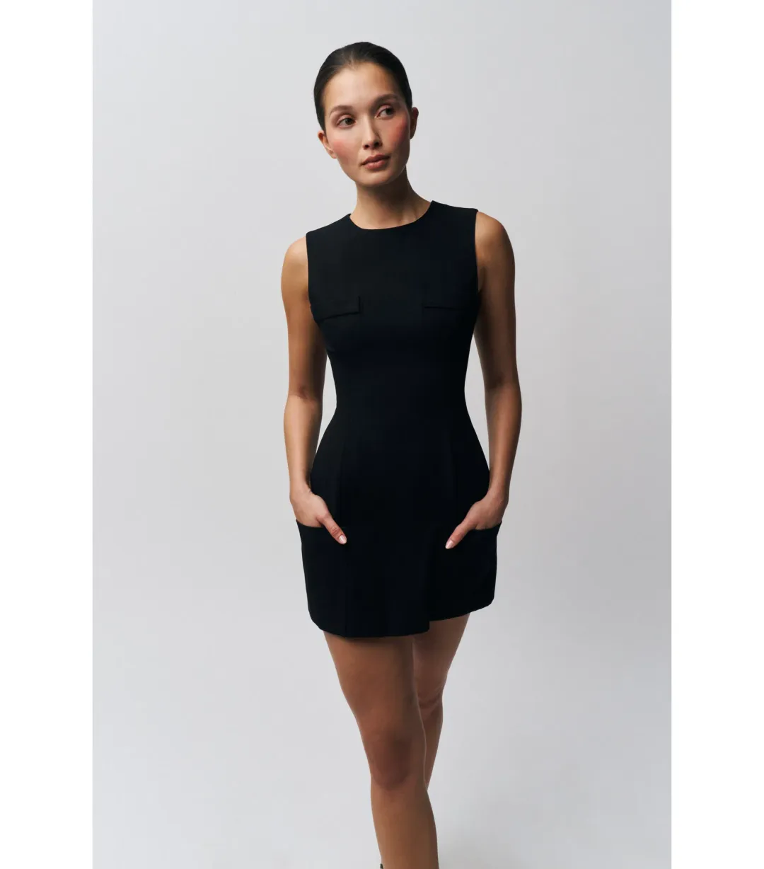 Guizio Rowan Mini Dess Black Size S / AU 6 for rent on The Volte - main image